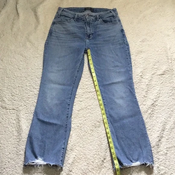 SALE 🌸 Abercrombie 🌴 Simone high rise fray hem ankle Jeans - Picture 9 of 13